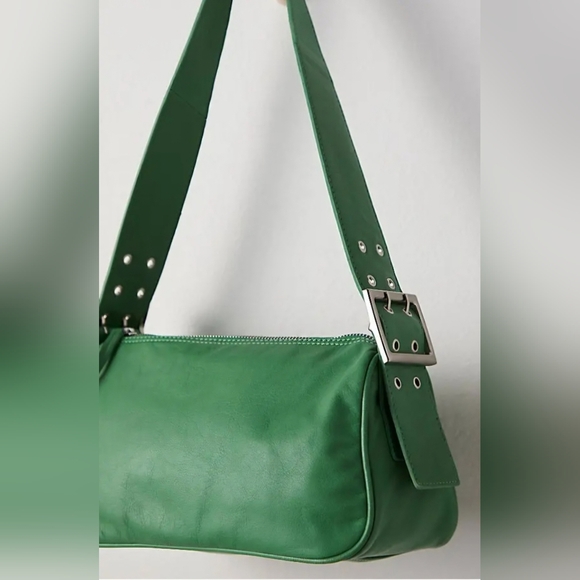 Free People Arm Candy Bag Cut Grass Shoulder Bag Color Green NWT - Picture 15 of 16